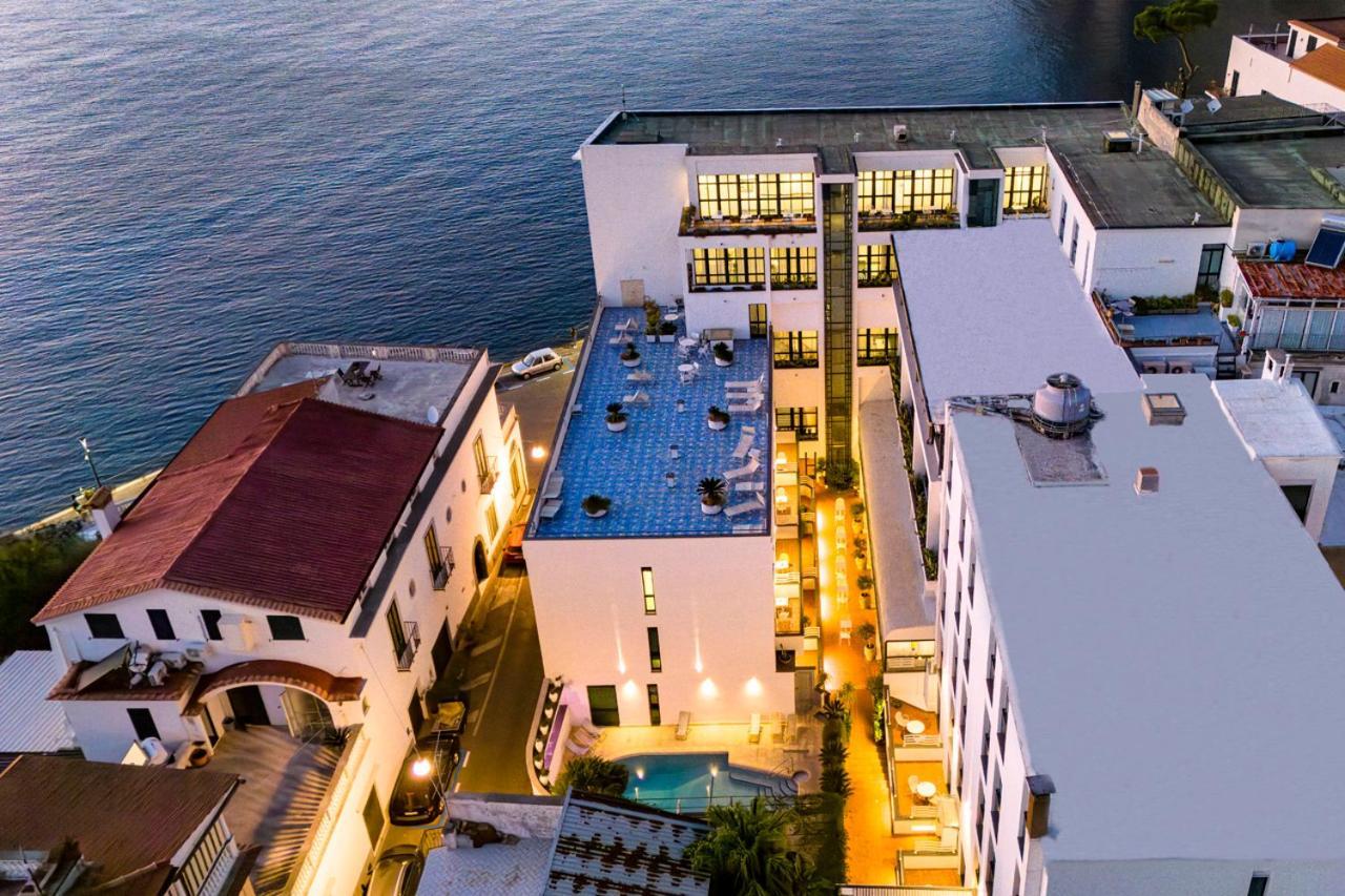 Panorama Palace Hotel Meta Exterior foto